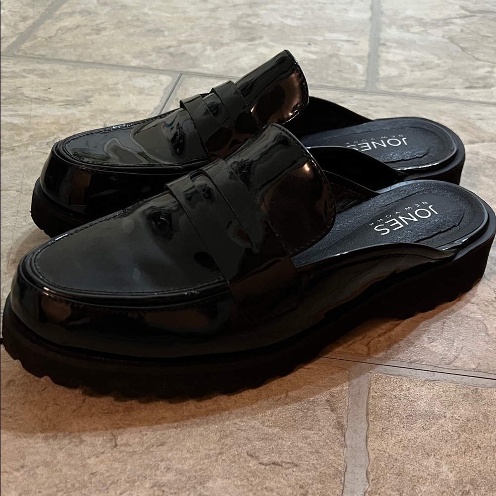 Black Patent Leather Women’s Mule